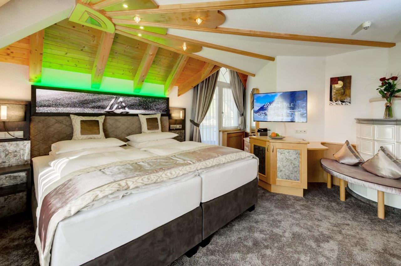 Alpinstyle Hotel Ischgl Exterior photo